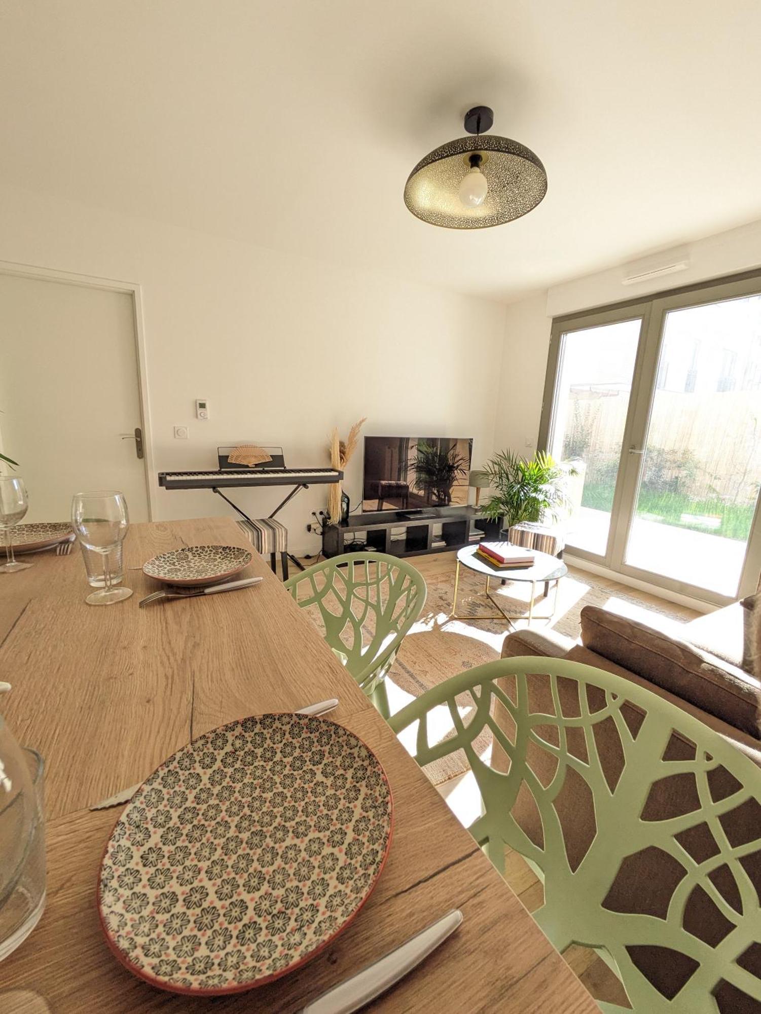 Appartement De Standing Avec Jardin クラマール エクステリア 写真