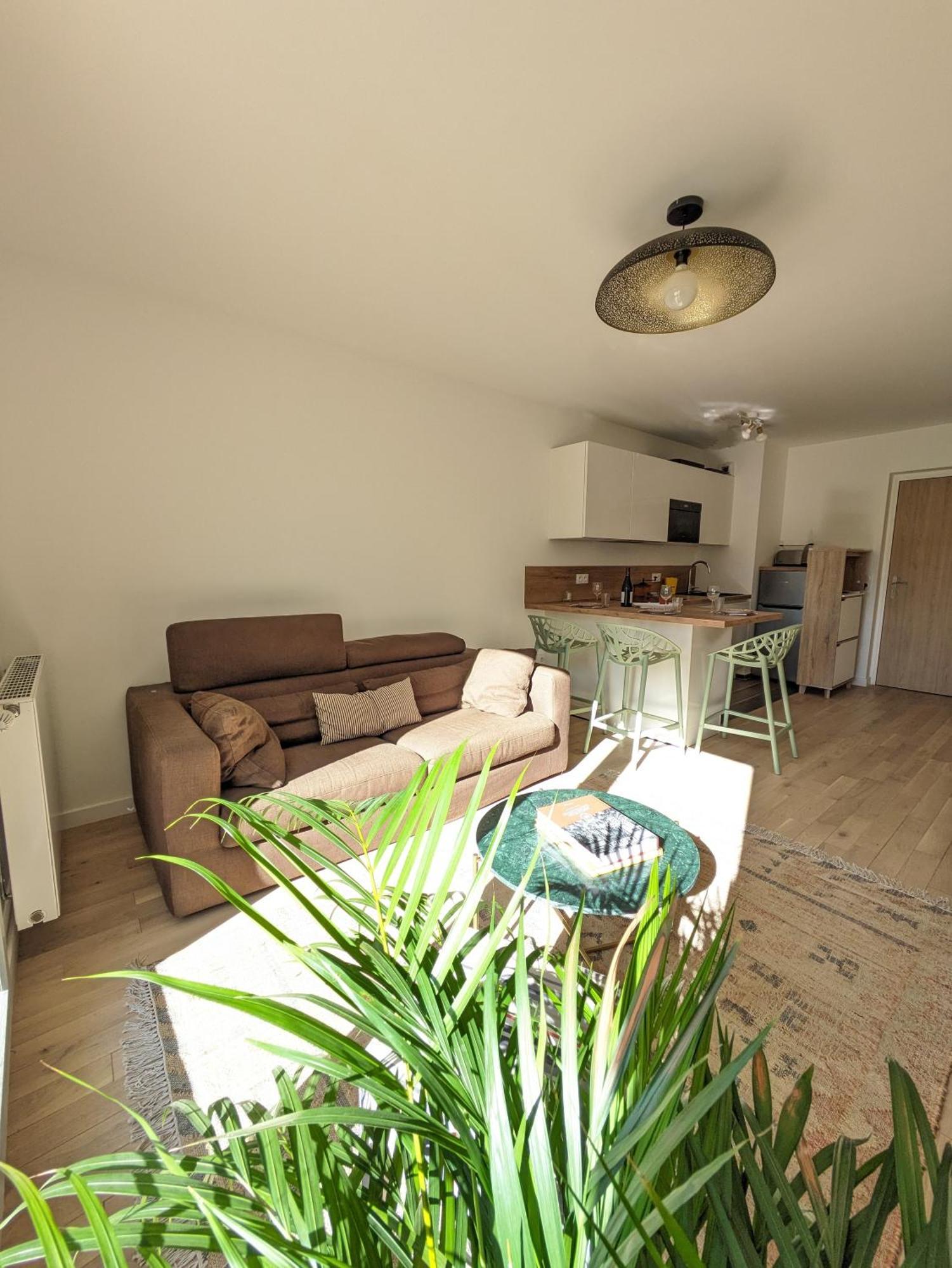 Appartement De Standing Avec Jardin クラマール エクステリア 写真